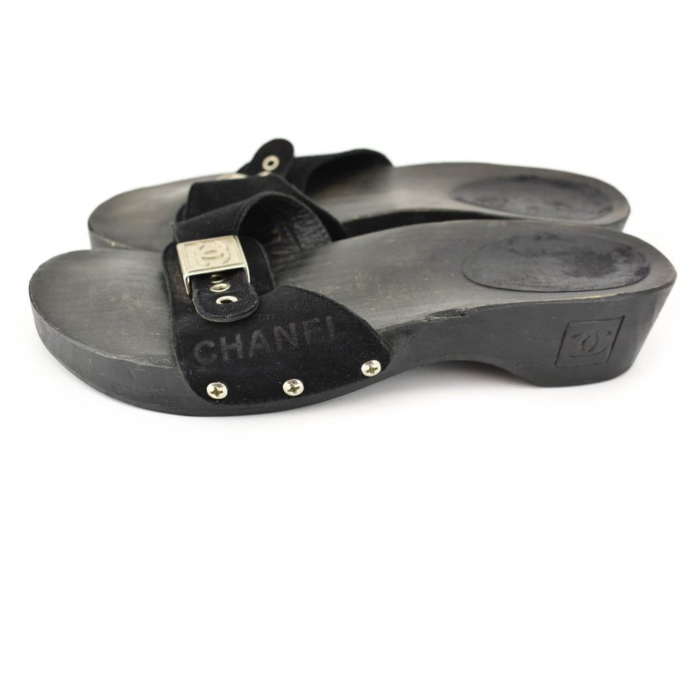 CHANEL: Black, Suede "CC" Logo, Sandals/Slides - Picture 2 of 10
